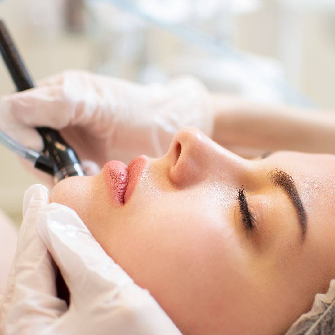 The Benefits of Hydrafacial Treatments for All Skin Types in Bangkok